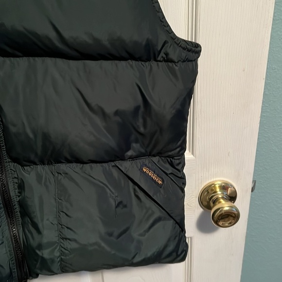 John Rich & Bros Woolrich Puffer Vest. Size L - Picture 2 of 10